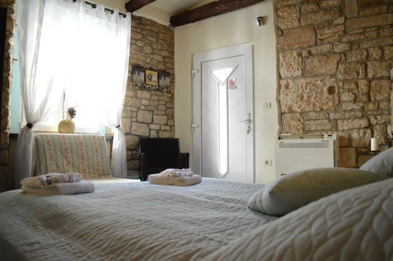Apartment Sentimento Pula 0*,